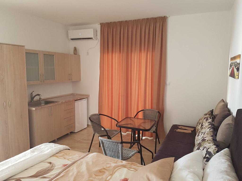 Apartments Stuart Утьеха Экстерьер фото