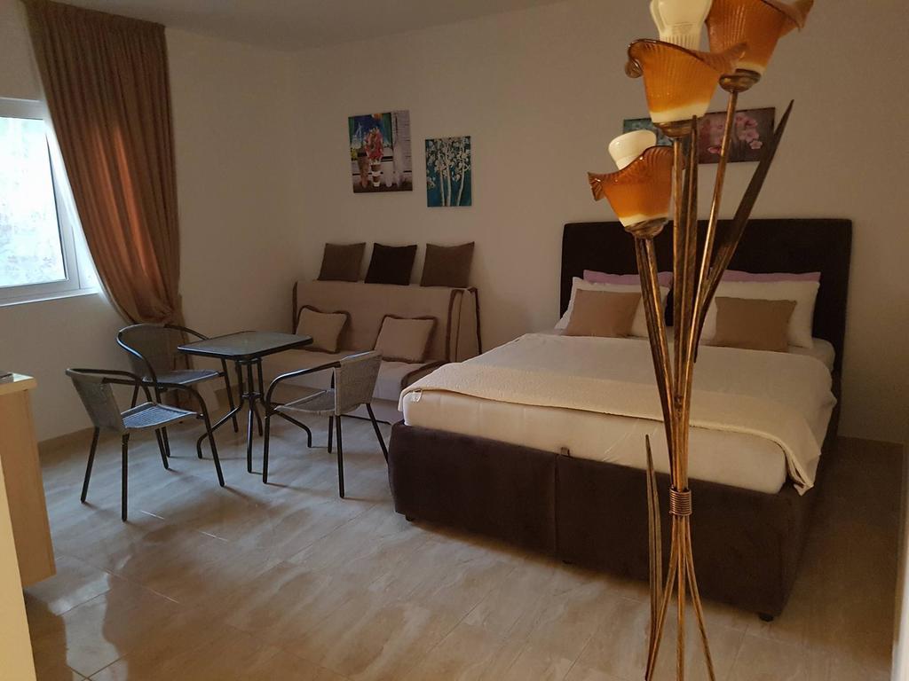Apartments Stuart Утьеха Экстерьер фото
